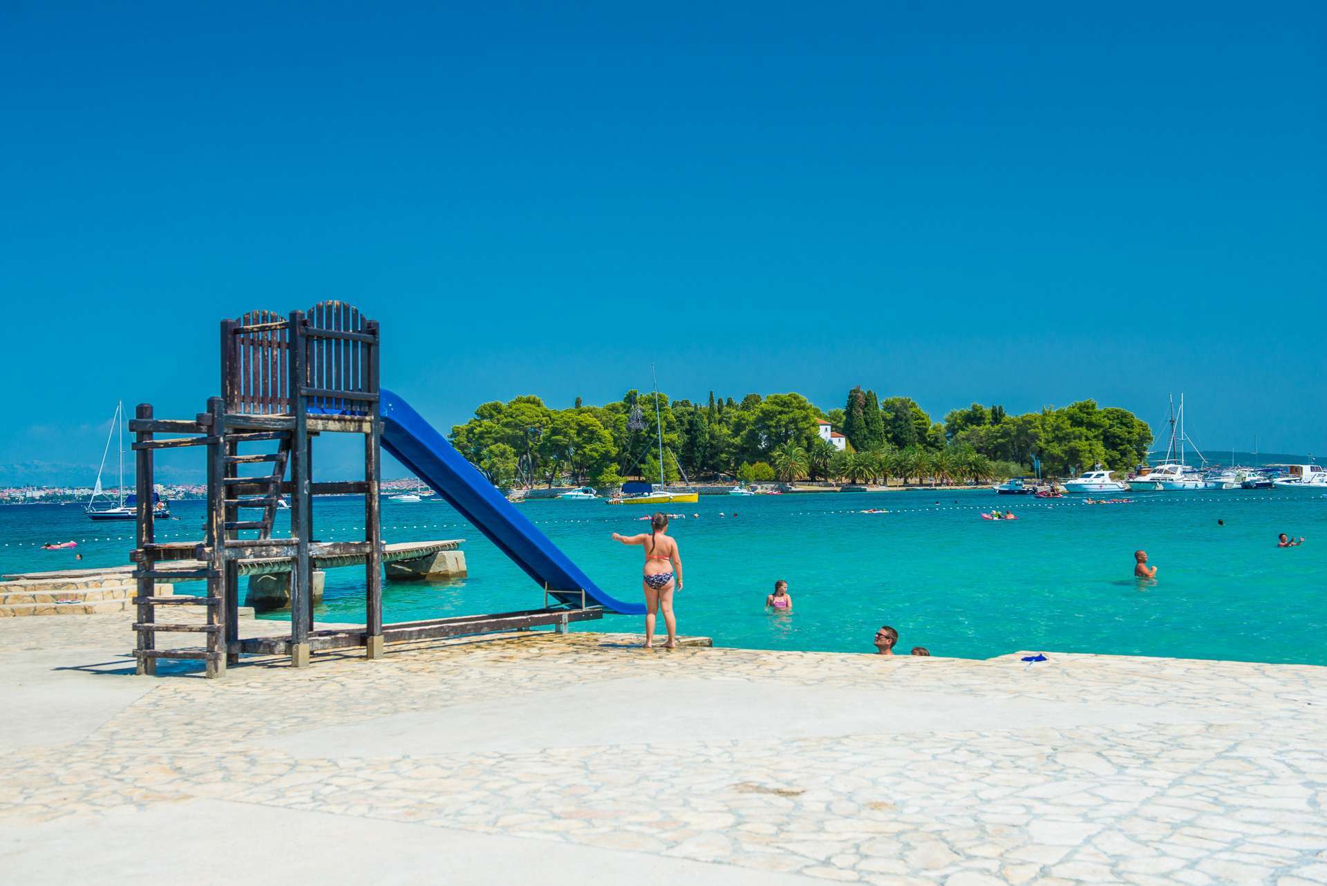 Strand und Umgebung